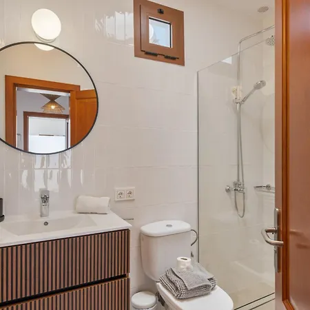 Bay View Apartment